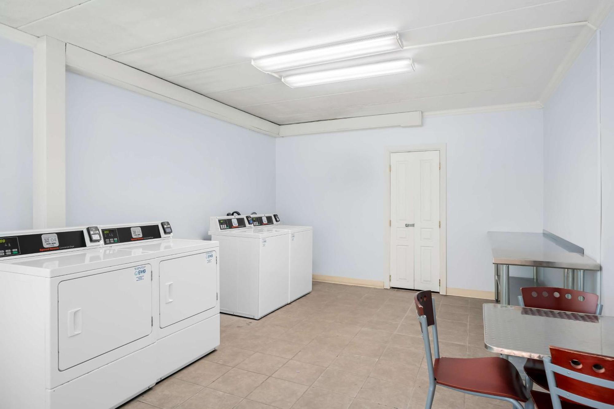 Brandywine Valley Inn Surestay Plus By Best Western Wilmington Esterno foto