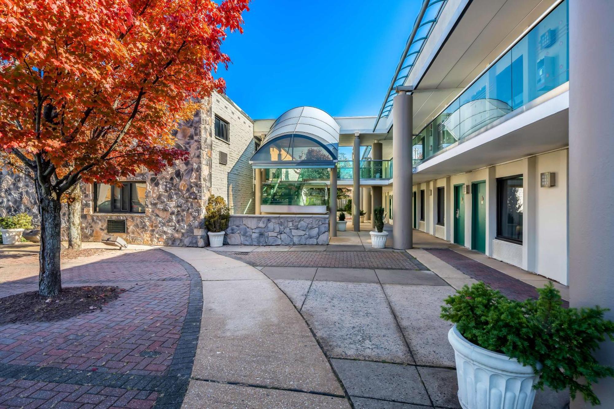 Brandywine Valley Inn Surestay Plus By Best Western Wilmington Esterno foto