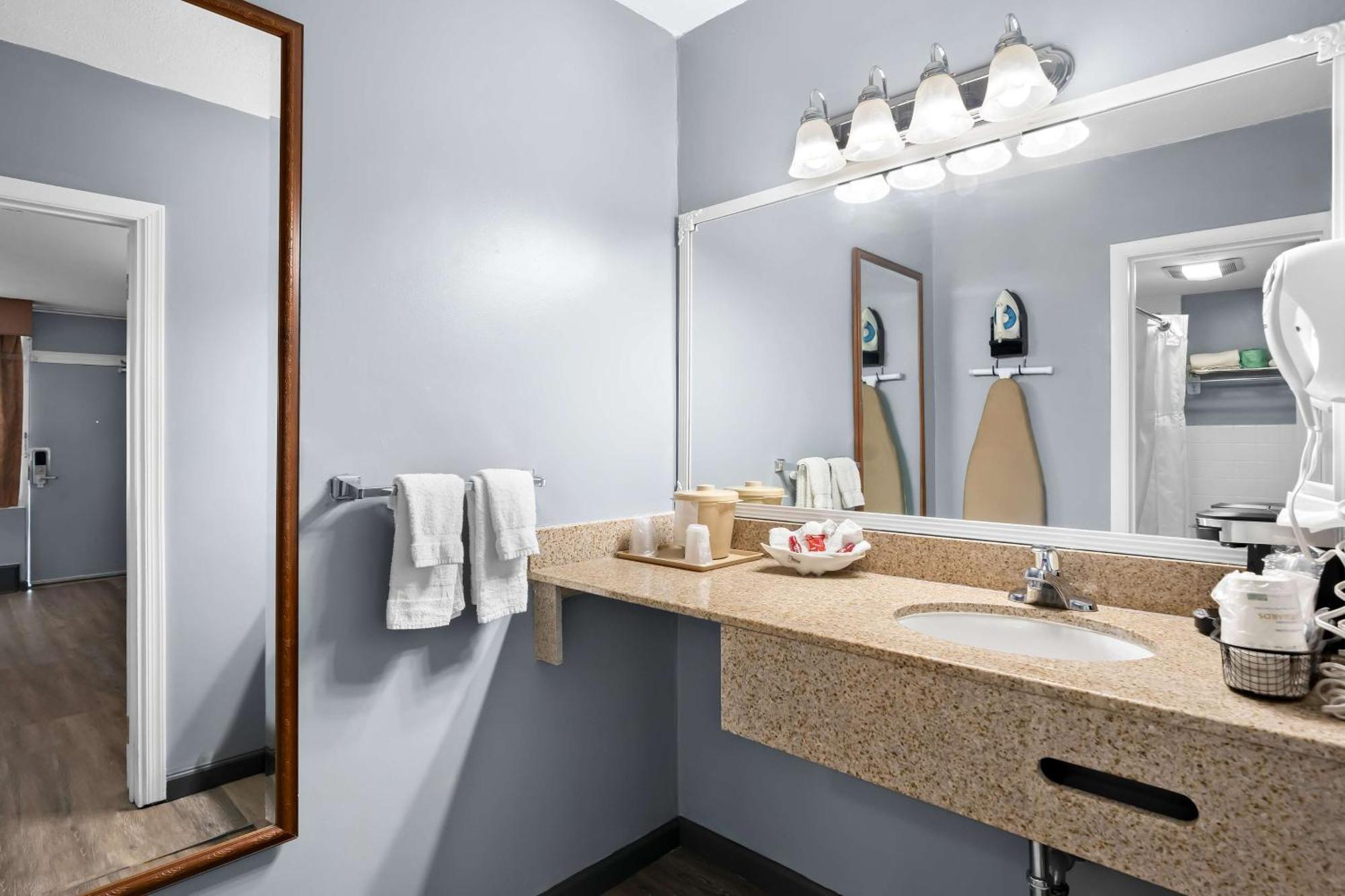 Brandywine Valley Inn Surestay Plus By Best Western Wilmington Esterno foto