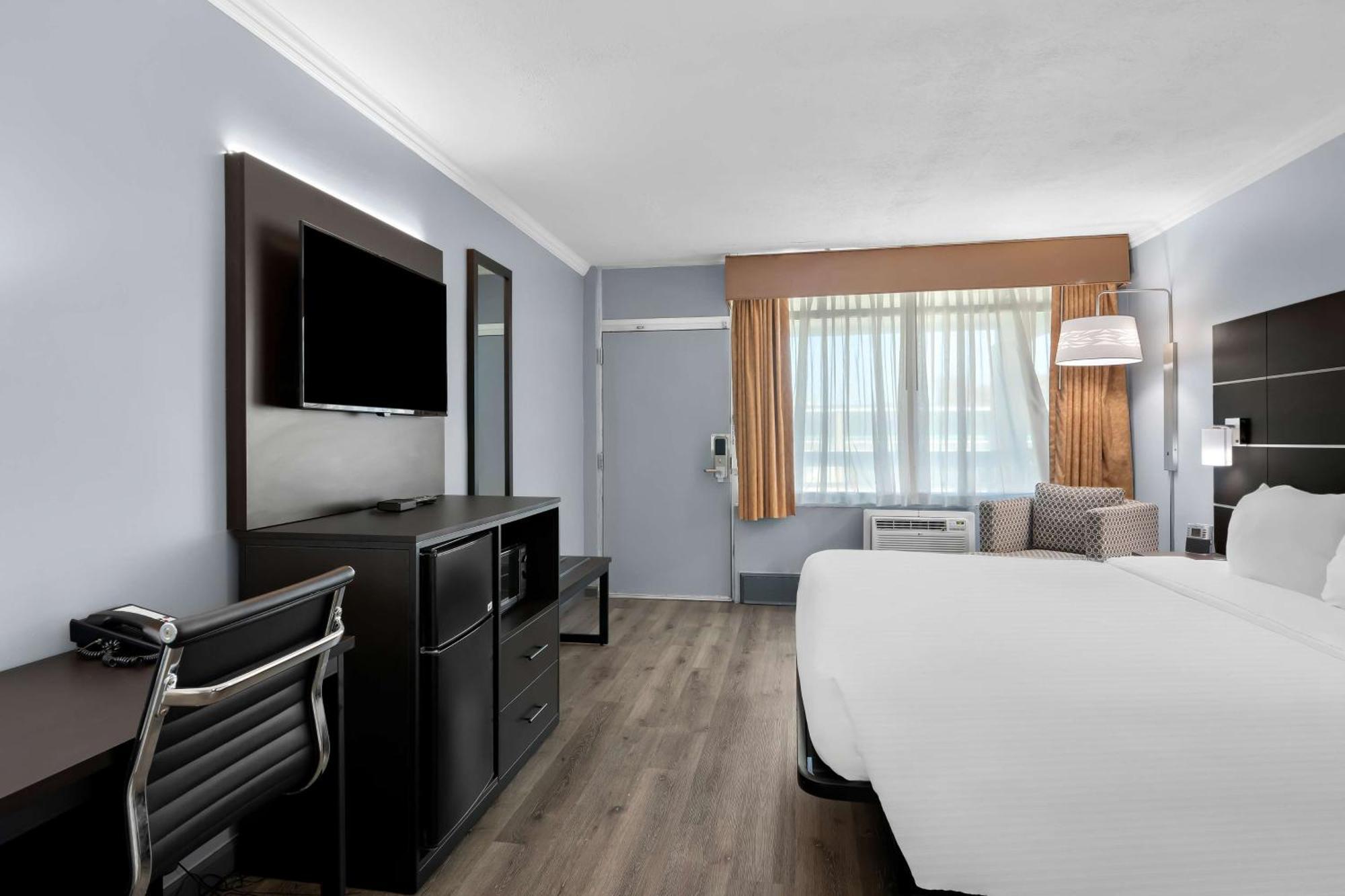 Brandywine Valley Inn Surestay Plus By Best Western Wilmington Esterno foto