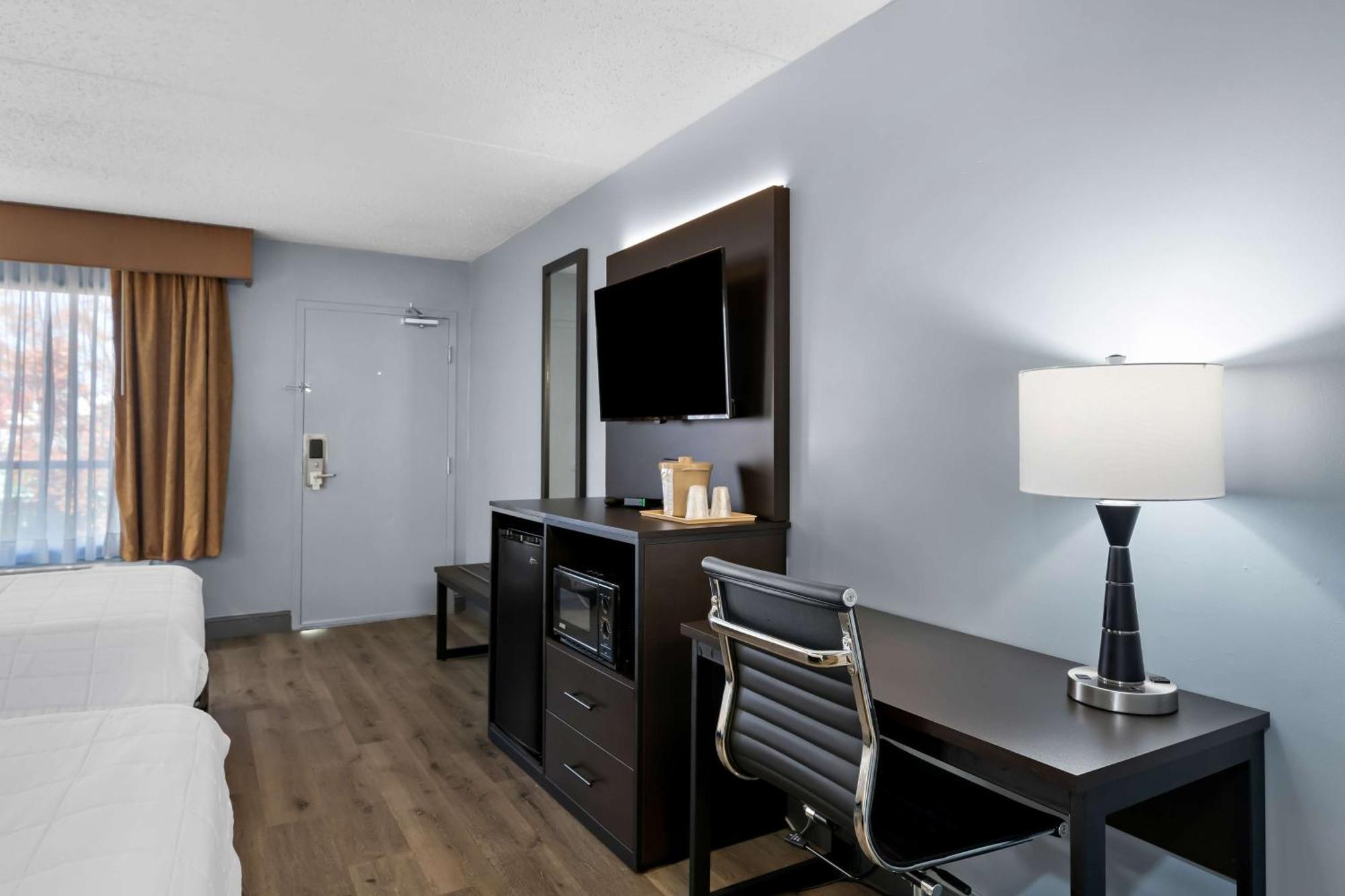 Brandywine Valley Inn Surestay Plus By Best Western Wilmington Esterno foto