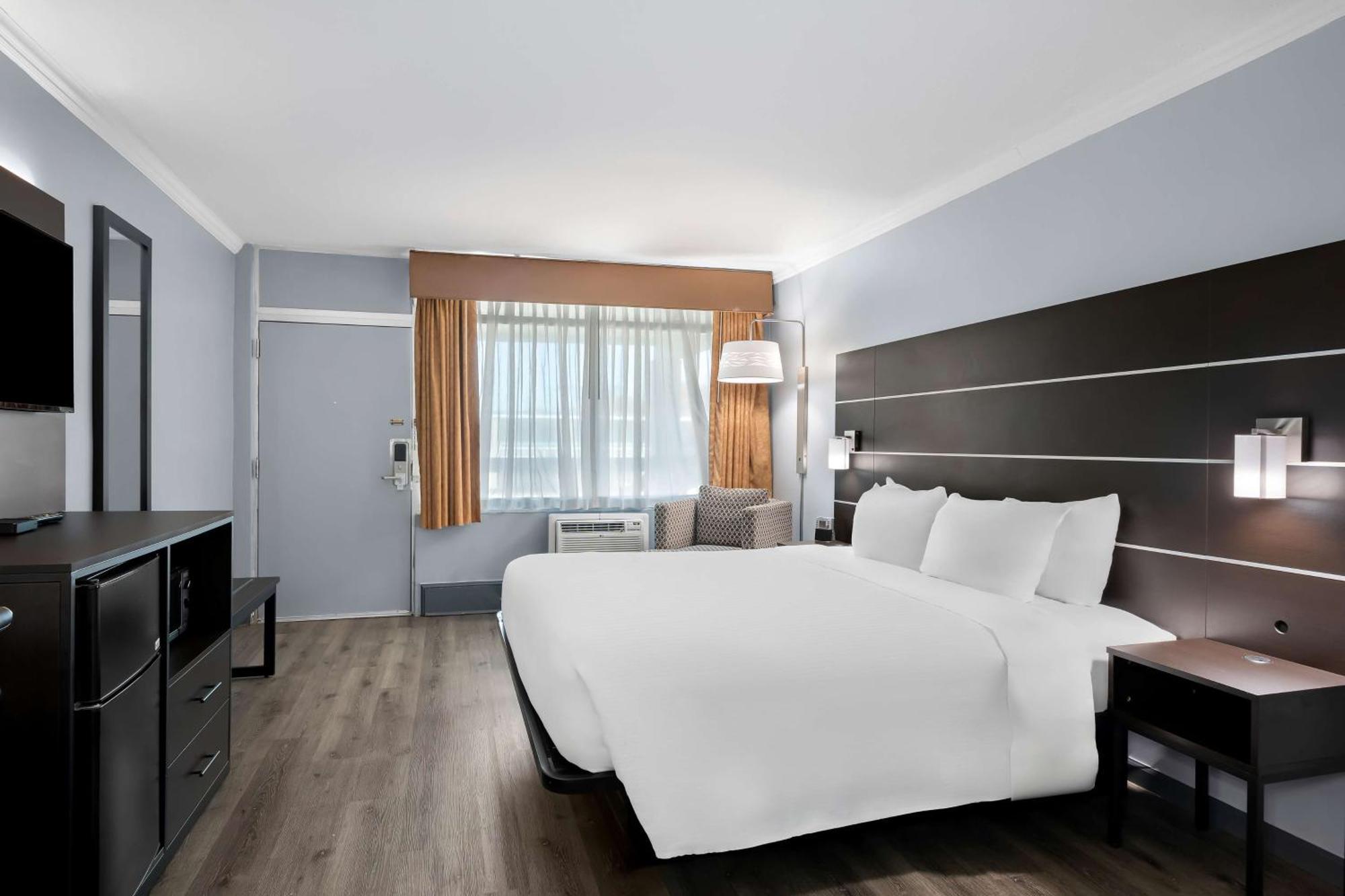 Brandywine Valley Inn Surestay Plus By Best Western Wilmington Esterno foto