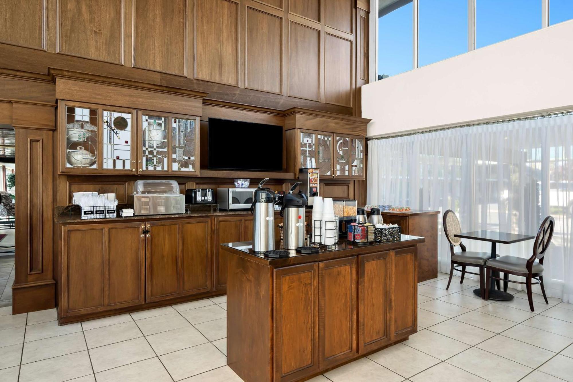 Brandywine Valley Inn Surestay Plus By Best Western Wilmington Esterno foto