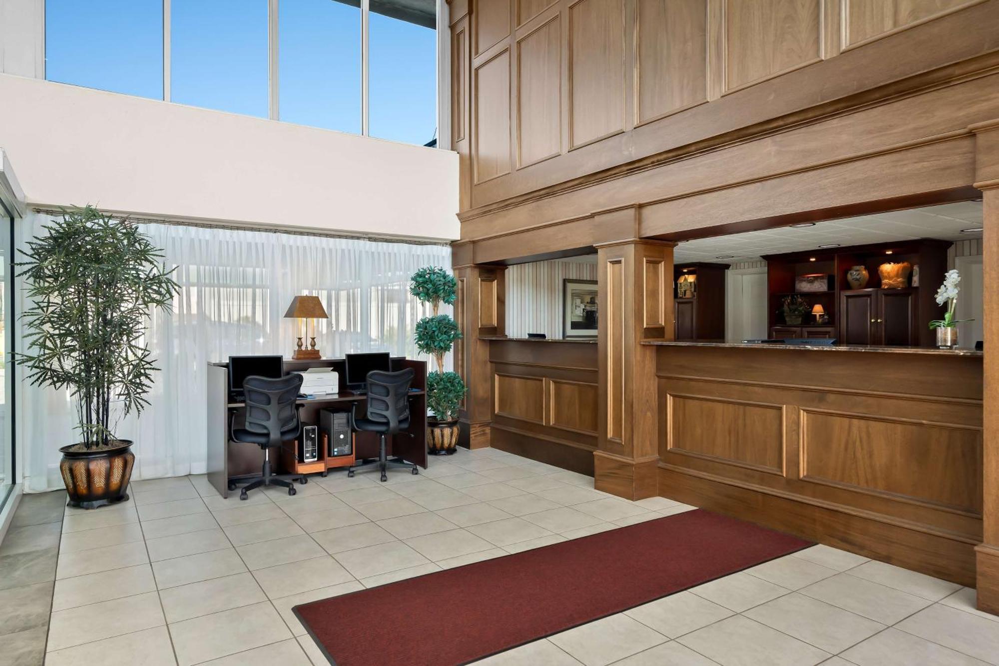 Brandywine Valley Inn Surestay Plus By Best Western Wilmington Esterno foto